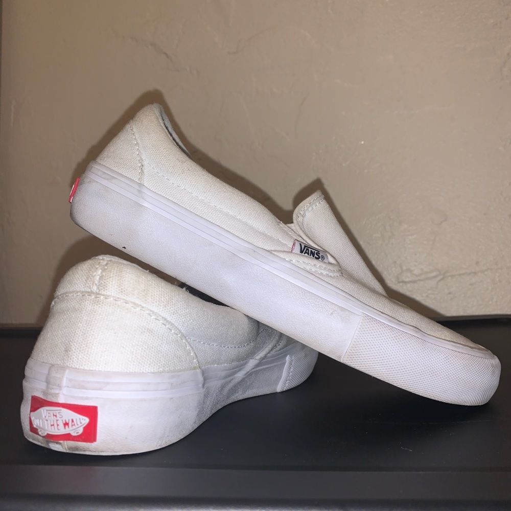 Vans slip on pro all white